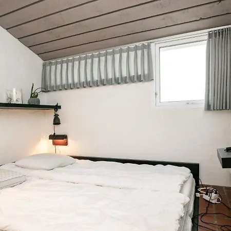 6 Person Holiday Home In Brovst Lejlighed *